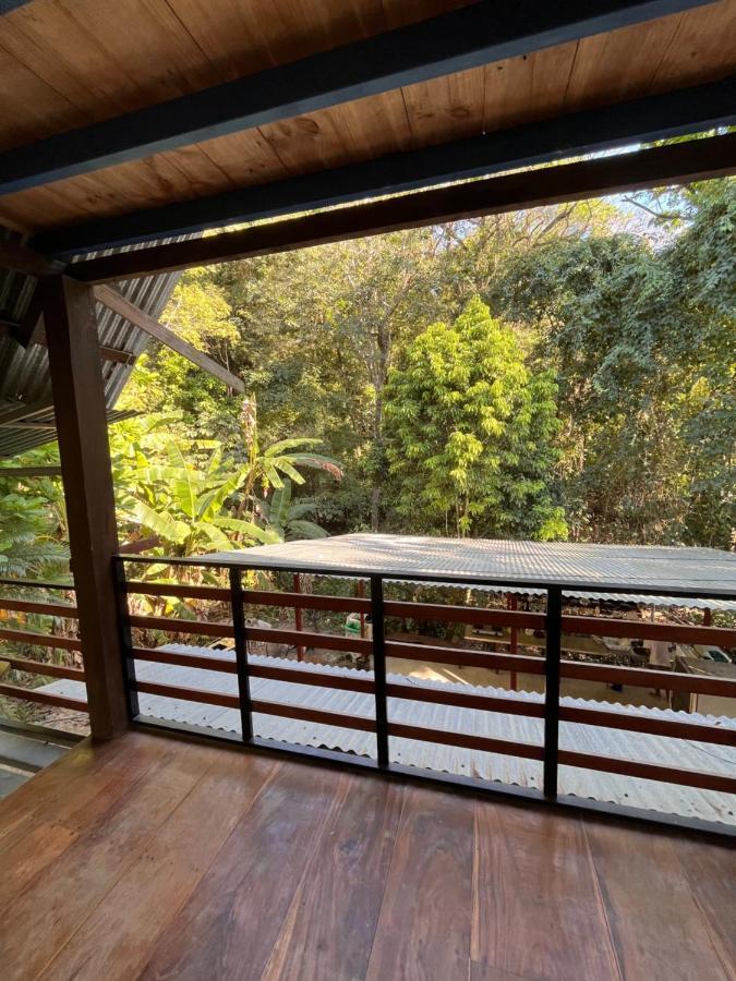 Hostel Tuanis Surf Camp Playa Santa Teresa  ภายนอก รูปภาพ