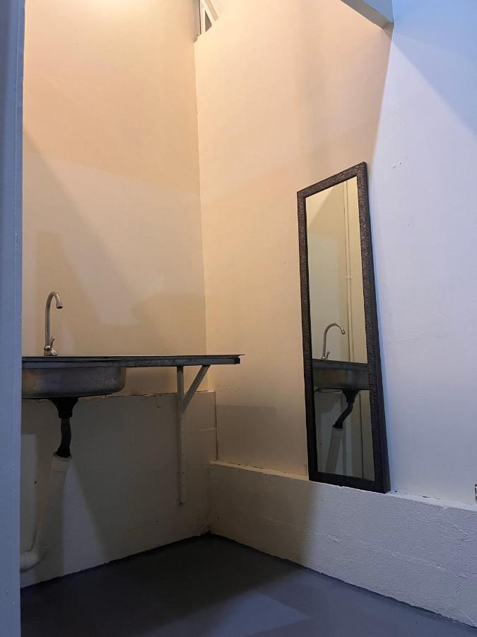 Hostel Tuanis Surf Camp Playa Santa Teresa  ภายนอก รูปภาพ